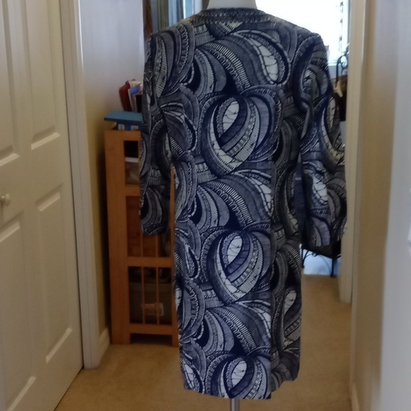 Like new Tory Burch blue and white abstract print tunic dress size 8 - Picture 4 of 11